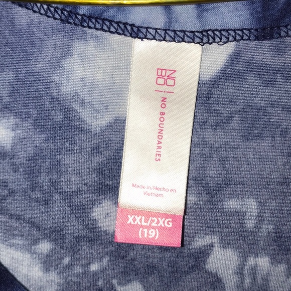 Top - Picture 3 of 3